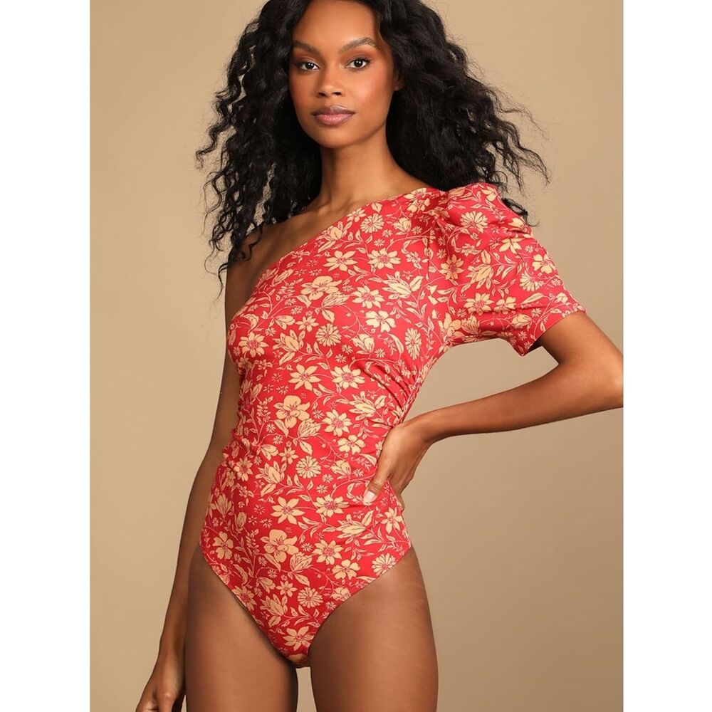 FREE PEOPLE Somethin Bout You One-Shoulder Red Floral Bodysuit Size S